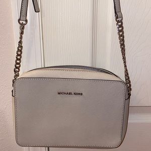 Michael Kors Jet Set Crossbody!